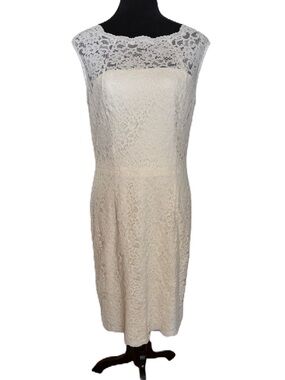 White House Black Market Ivory Sheath Dress 👗